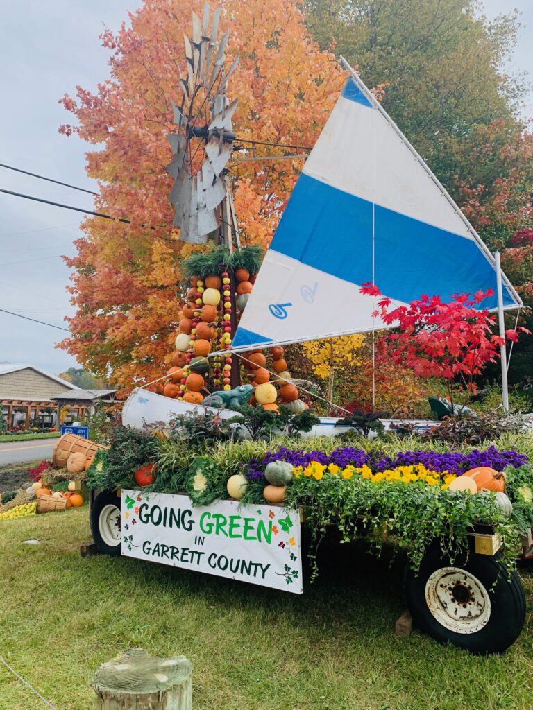 Fall themed float at the Autumn Glory Parade in Deep Creek