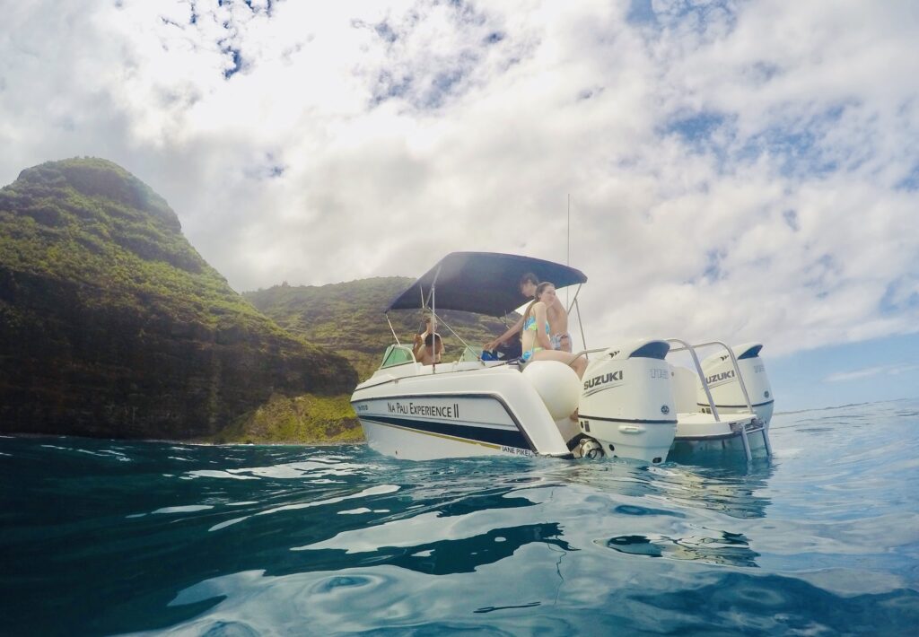 Na Pali Experience Boat Tour in Kauai