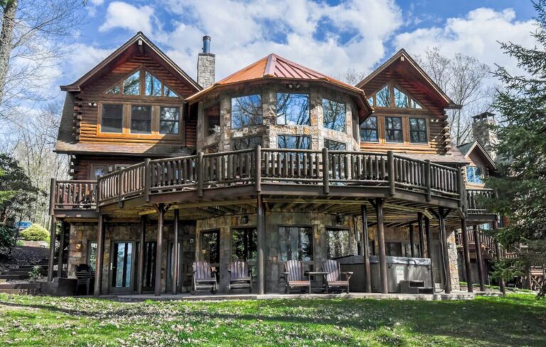 Grand Chestnut Lodge, Deep Creek Lake Vacation Rental