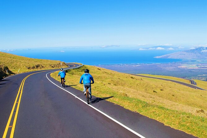 Downhill Sunrise Bike Tour of Haleakala Crater in Maui, Hawaii