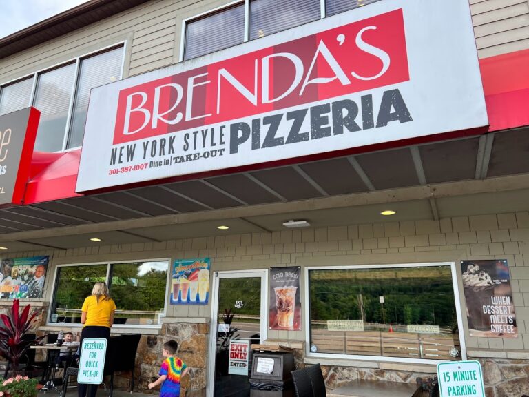 Brenda's Pizza restaurant in Deep Creek Lake, MD