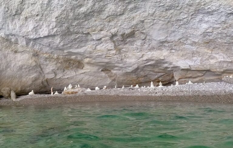 Rock-Formation-Milos-Greece-Boat-Tour