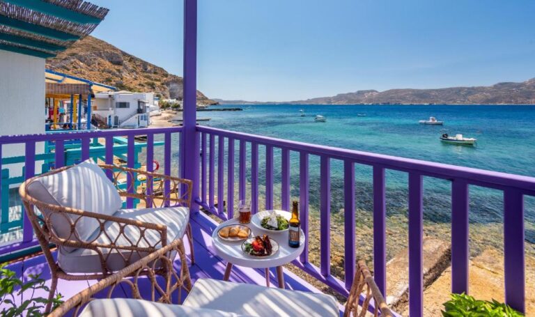 Syrma Vacation Rentals in Klima, Milos Greece
