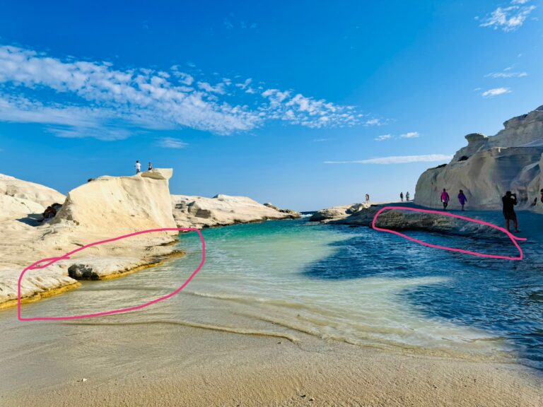 Avoid this yellowish-brown moss on the rocks at Sarakiniko Beach